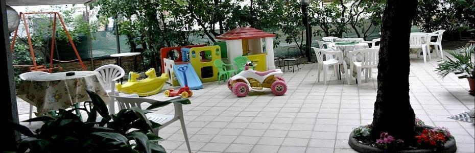 Hotel Villa Del Prato Cucina Romagnola E Possibilita Pacchetto Spiaggia Bellariva Di Rimini Екстериор снимка