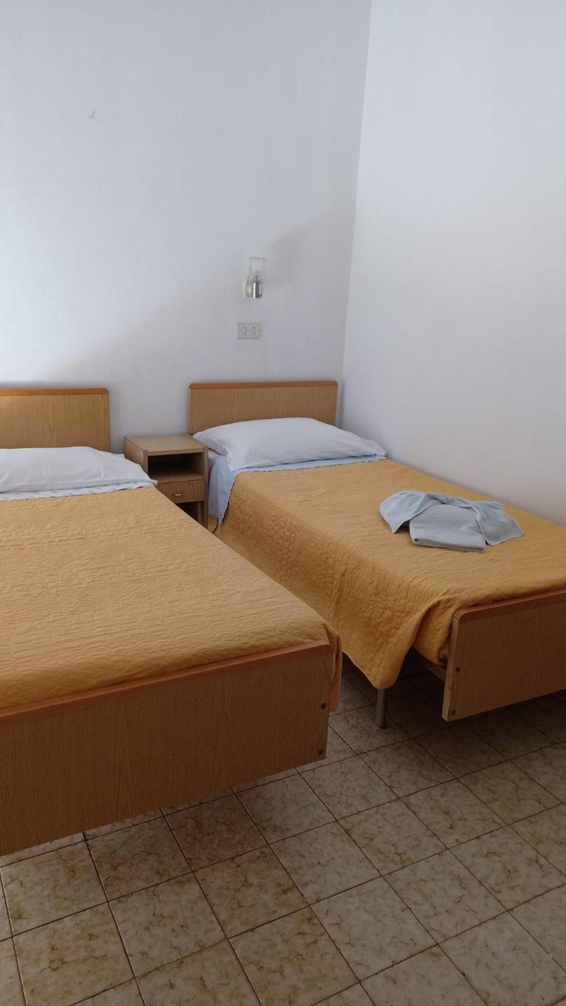 Hotel Villa Del Prato Cucina Romagnola E Possibilita Pacchetto Spiaggia Bellariva Di Rimini Екстериор снимка